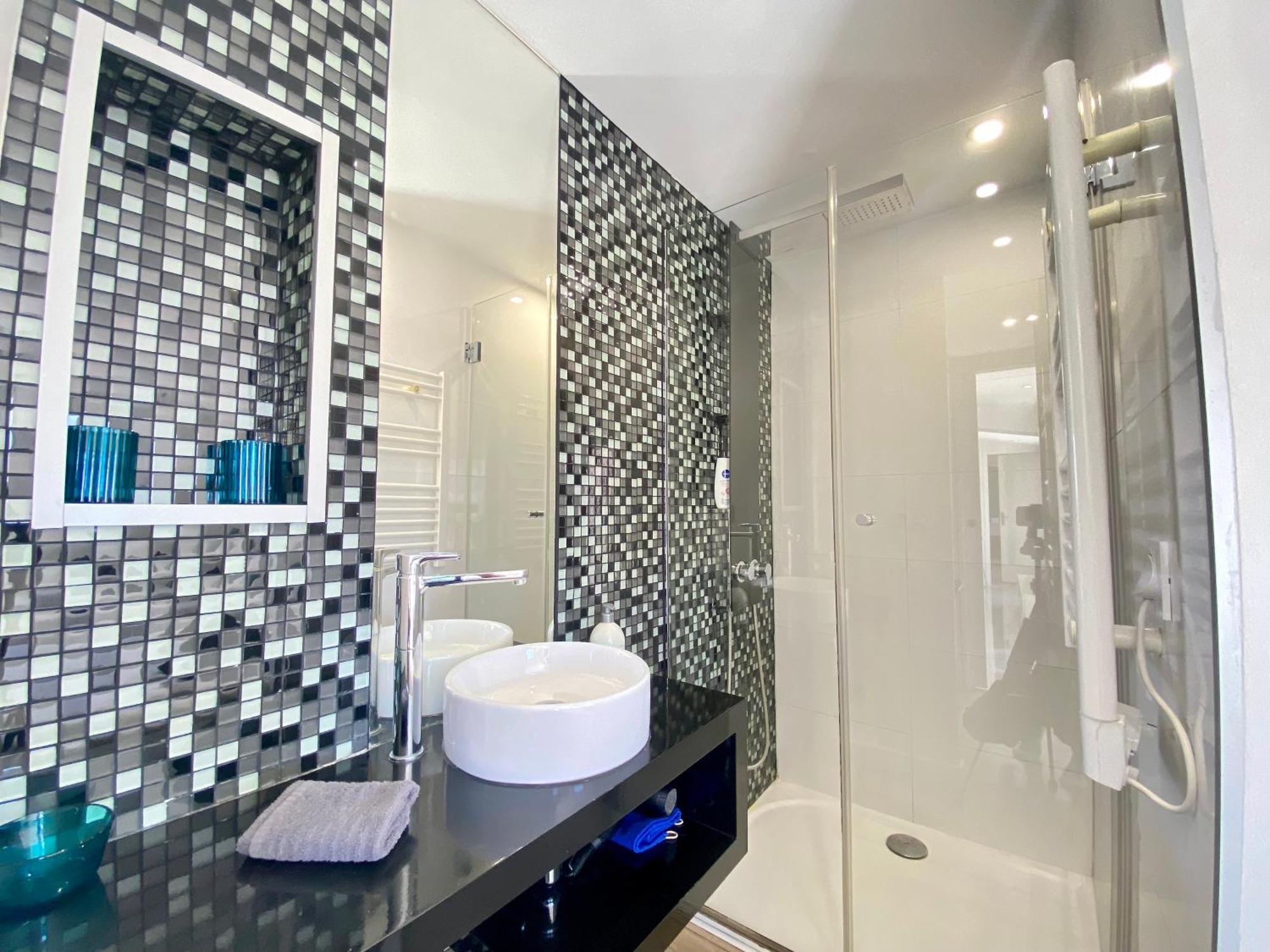 Luxury "Les Toits Du Soleil" - Magnifique Appartement Avec Terrasses Et Jacuzzi - Centre De Cannes - By Scls Locations Exteriör bild